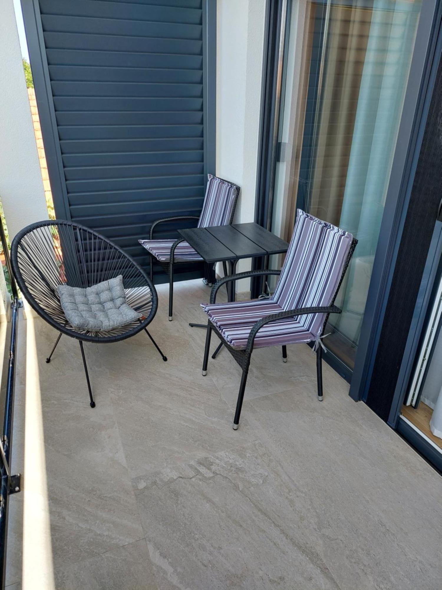 Apartmani Karla Paklenica Стариград-Пакленица Екстериор снимка
