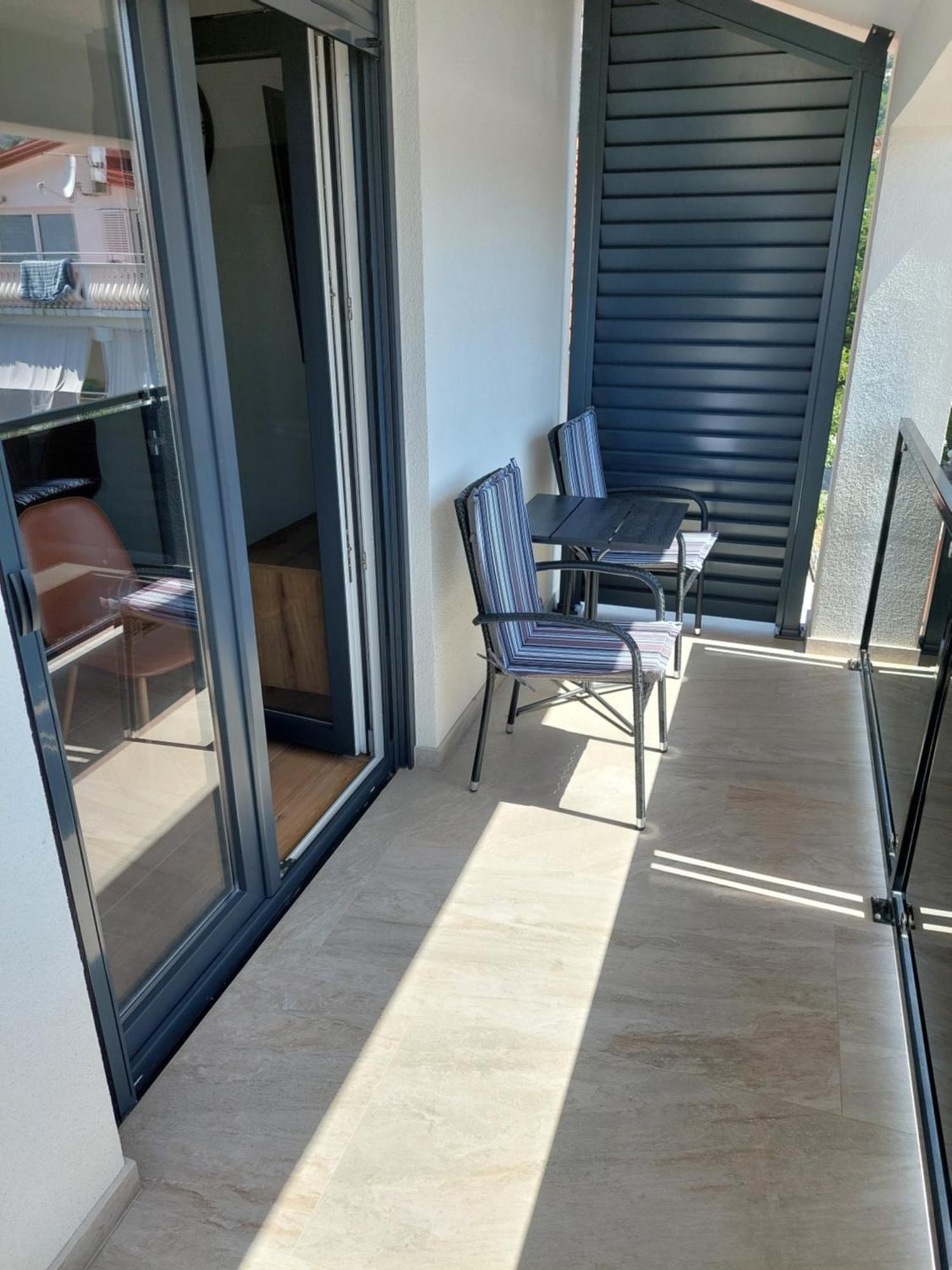 Apartmani Karla Paklenica Стариград-Пакленица Екстериор снимка