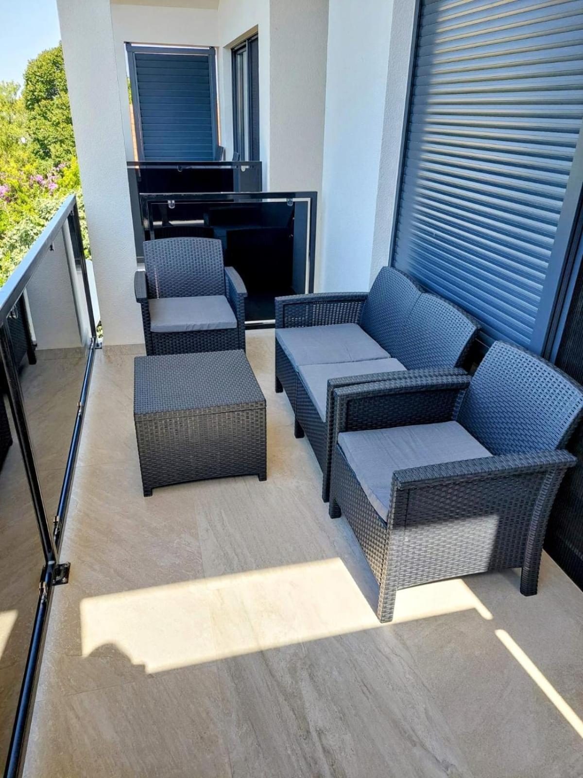Apartmani Karla Paklenica Стариград-Пакленица Екстериор снимка